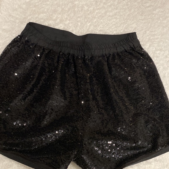 Skirt - Picture 2 of 3